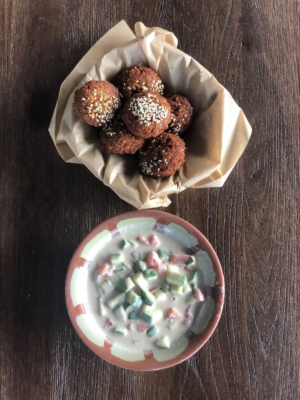 The Charcoal Restaurant | restaurant | 2805 N Hurstbourne Pkwy #100, Louisville, KY 40223, USA | 5027498888 OR +1 502-749-8888