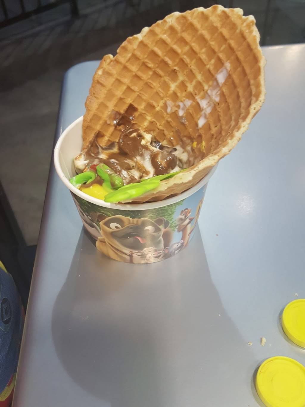 Menchies Frozen Yogurt | bakery | 17840 Chatsworth St, Granada Hills, CA 91344, USA | 8183687700 OR +1 818-368-7700