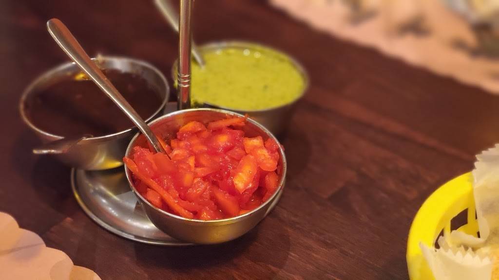 Curry Mango | restaurant | 6625 Florida Ave S, Lakeland, FL 33813, USA | 8639402275 OR +1 863-940-2275