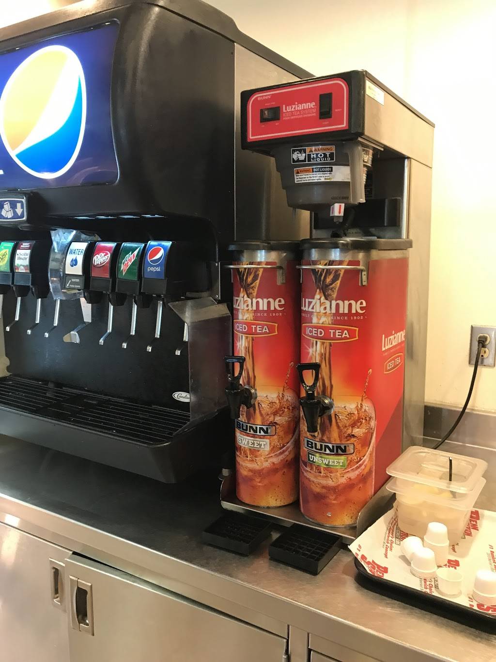 Penn Station | restaurant | 9868 Reading Rd, Cincinnati, OH 45241, USA | 5137697366 OR +1 513-769-7366