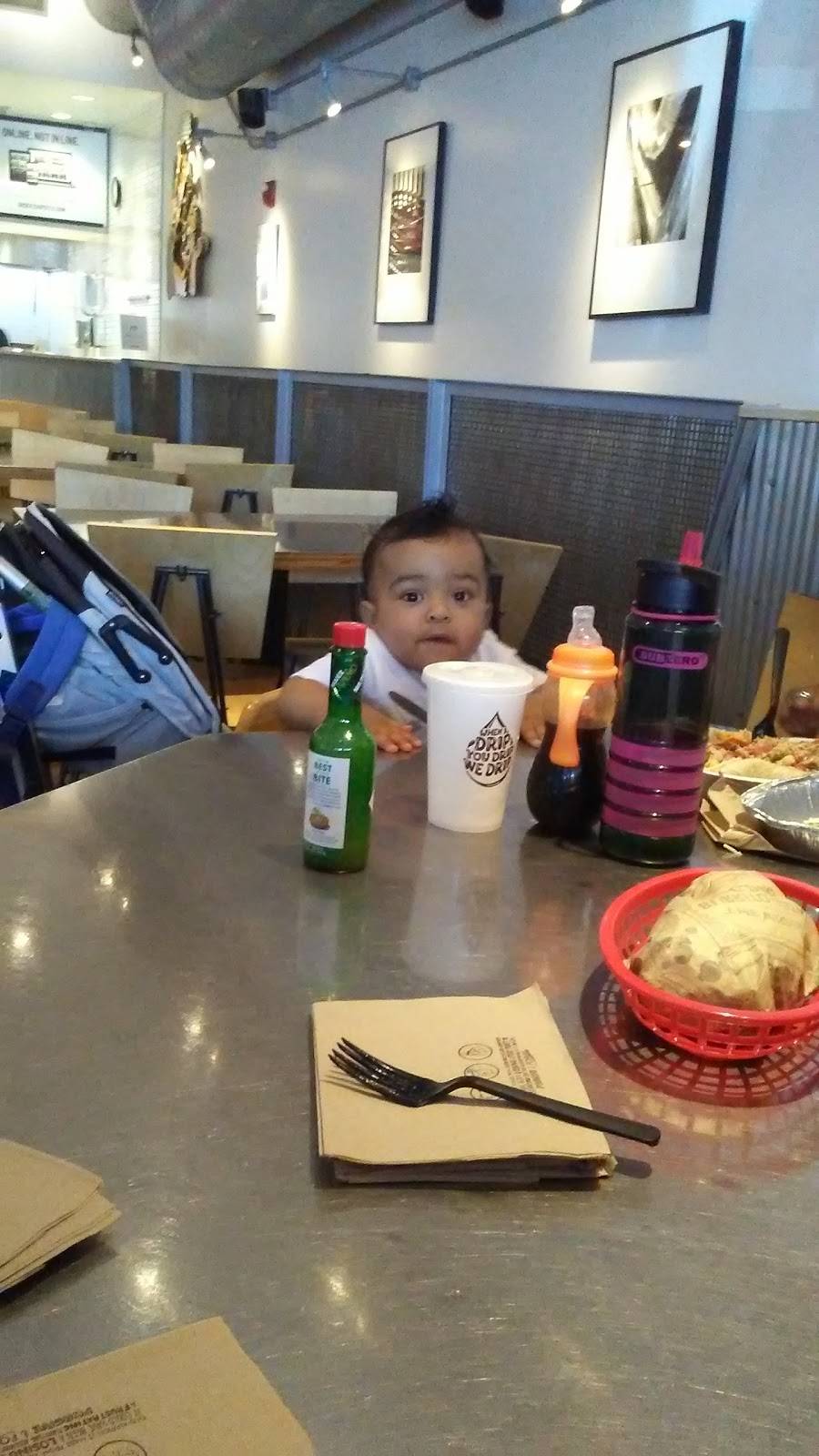 Chipotle Mexican Grill | restaurant | 911 Massachusetts St ste a, Lawrence, KS 66044, USA | 7858438800 OR +1 785-843-8800