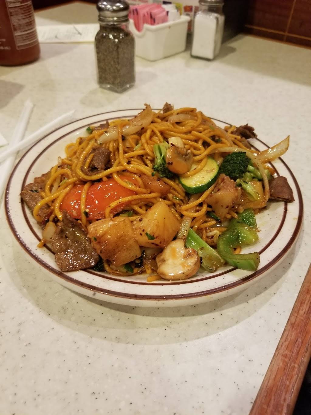 Great Moon Buffet | restaurant | 1200 S Robert St, West St Paul, MN 55118, USA | 6515540558 OR +1 651-554-0558