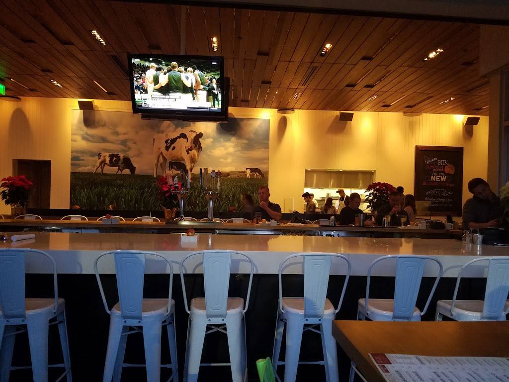 Zinburger Wine & Burger Bar | restaurant | 2502 E Camelback Rd Suite 127, Phoenix, AZ 85016, USA | 6024249500 OR +1 602-424-9500