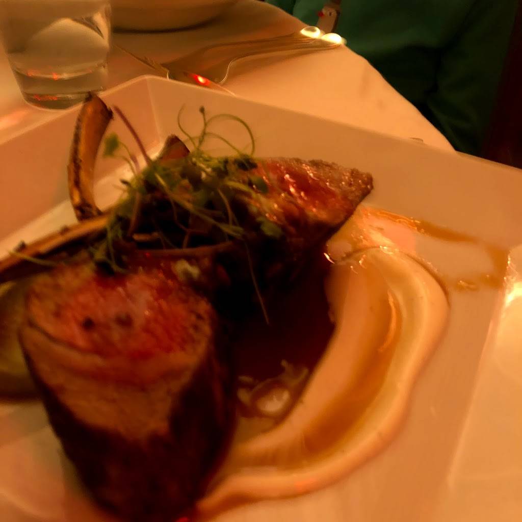 Sistina | restaurant | 24 E 81st St, New York, NY 10028, USA | 2128617660 OR +1 212-861-7660