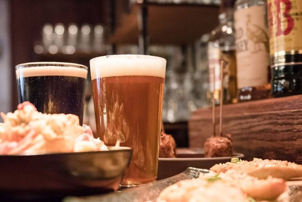 Fox and Hounds | restaurant | 1 Liberty Blvd, Malvern, PA 19355, USA | 6102967300 OR +1 610-296-7300