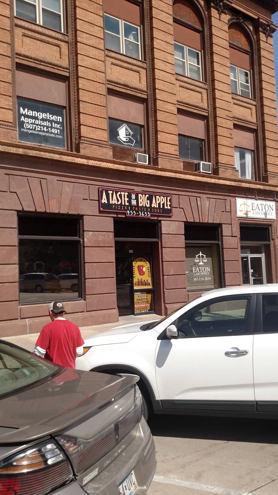 A Taste Of The Big Apple | meal delivery | 104 W Broadway St, Owatonna, MN 55060, USA | 5074553633 OR +1 507-455-3633