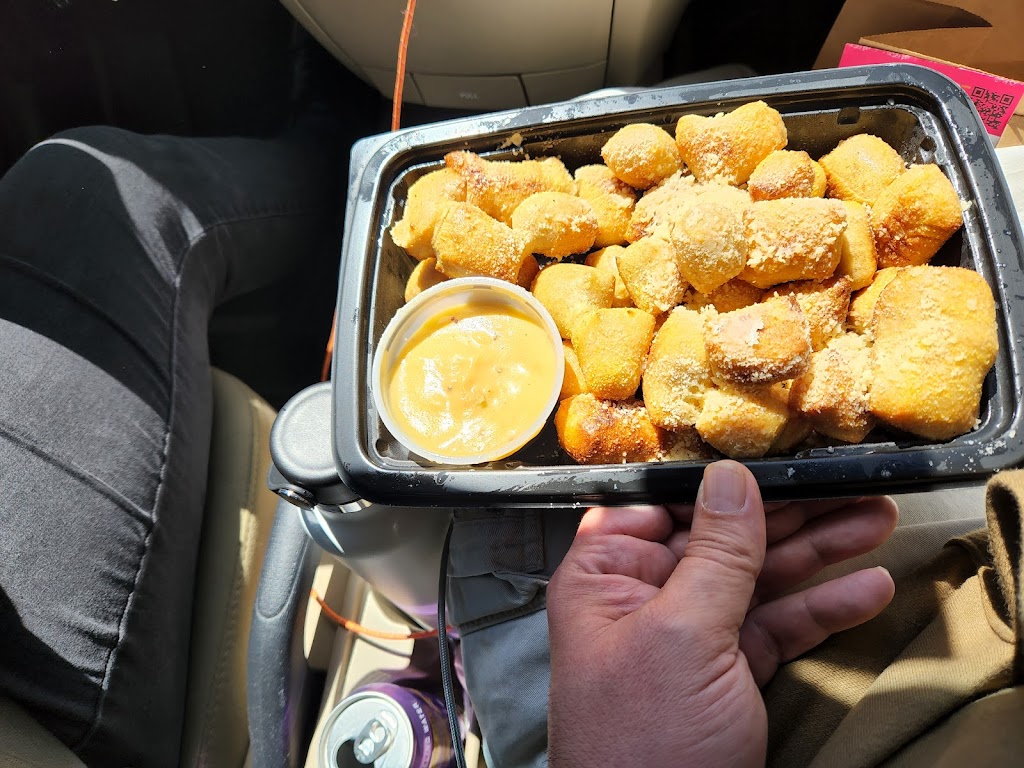 Mellow Mushroom Virginia Beach | restaurant | 3501 Atlantic Ave # 118, Virginia Beach, VA 23451, USA | 7579168900 OR +1 757-916-8900