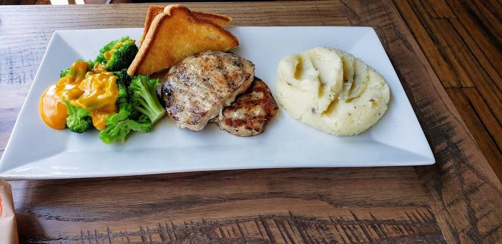 Coach’s neighborhood grill wilmington | restaurant | 29 Van Campen Blvd Suite 109, Wilmington, NC 28403, USA | 9107696792 OR +1 910-769-6792