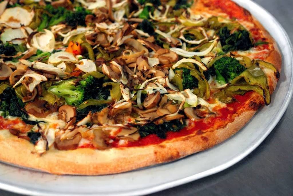 Bella Napoli pizza and restaurant | restaurant | 864 Boston Post Rd, Milford, CT 06460, USA | 2038771102 OR +1 203-877-1102