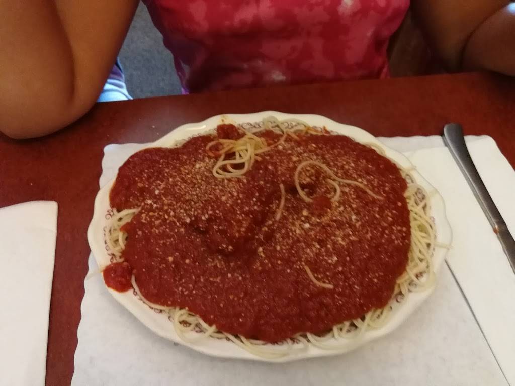 Arnies Restaurant | restaurant | 20 Margaret St, Plattsburgh, NY 12901, USA | 5185633003 OR +1 518-563-3003