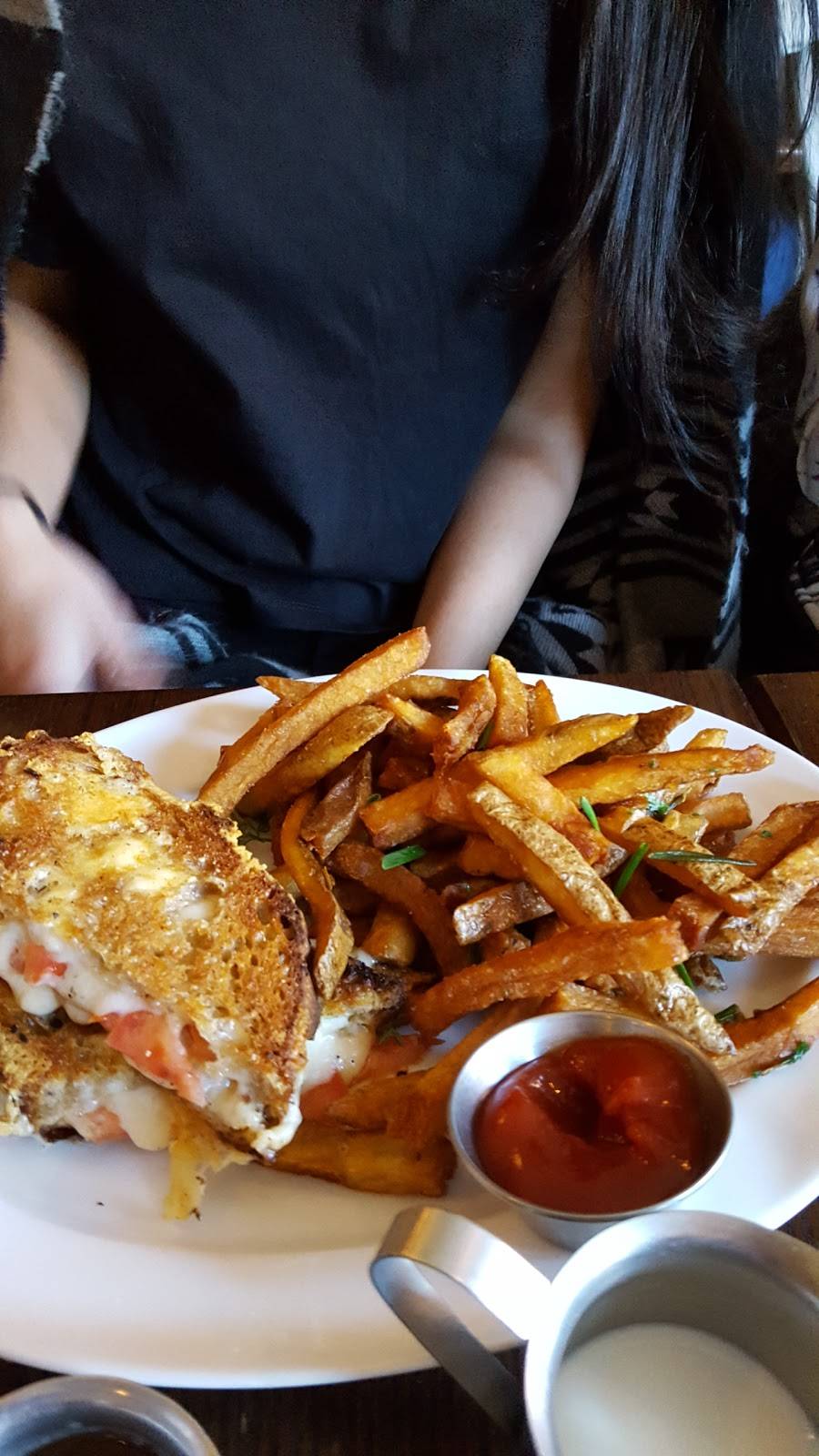 James | restaurant | 605 Carlton Ave, Brooklyn, NY 11238, USA | 7189424255 OR +1 718-942-4255