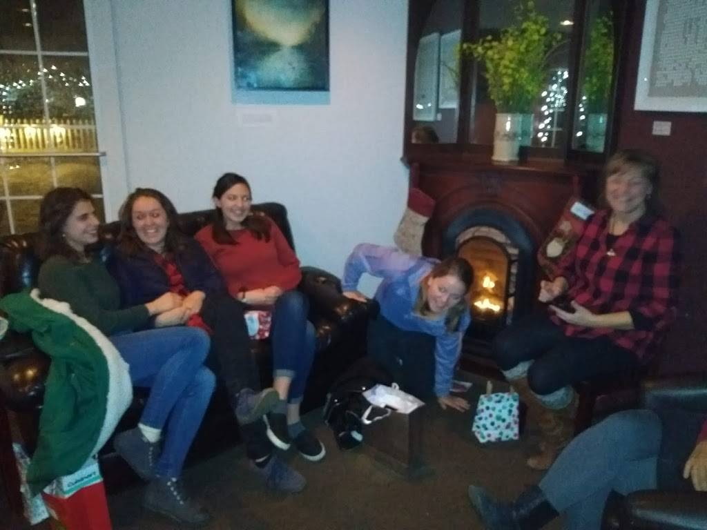 Village Martini & Wine Bar | restaurant | 516 E Washington St, Chagrin Falls, OH 44022, USA | 4408939463 OR +1 440-893-9463