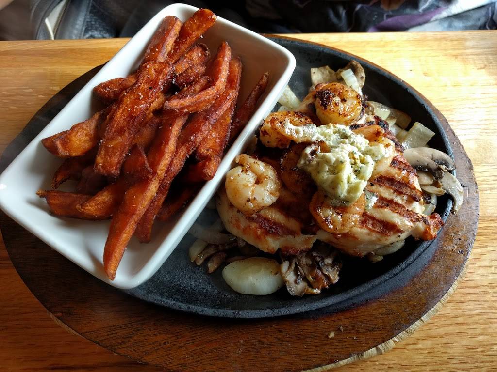 Applebees Grill + Bar | restaurant | 10391 Corkscrew Commons Dr, Estero, FL 33928, USA | 2399921310 OR +1 239-992-1310