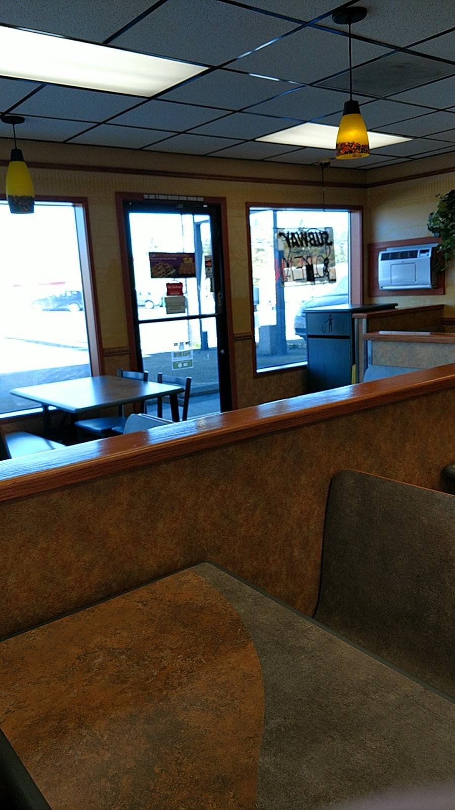 Subway | restaurant | 8952 SW Barbur Blvd, Portland, OR 97219, USA | 5032450337 OR +1 503-245-0337