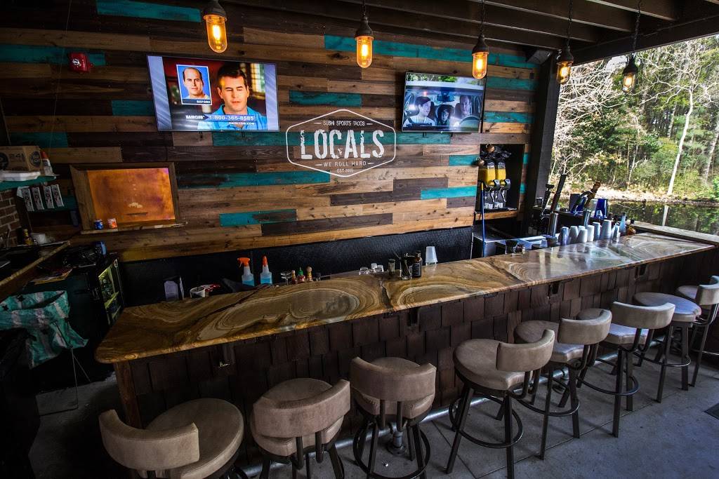 Locals | restaurant | 1150 Queensborough Blvd, Mt Pleasant, SC 29464, USA | 8433885114 OR +1 843-388-5114