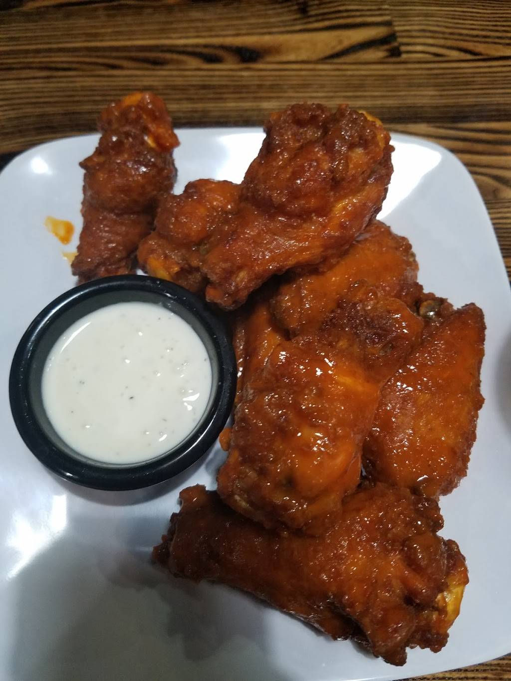 zpizza Tap Room | restaurant | 420 N Main St #107, Corona, CA 92880, USA | 9513564406 OR +1 951-356-4406