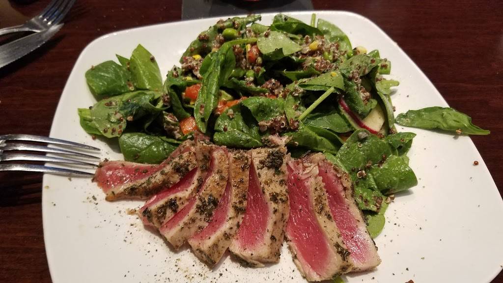 Firebirds Wood Fired Grill | restaurant | 390 Spectrum Ave, Gaithersburg, MD 20879, USA | 3012841770 OR +1 301-284-1770