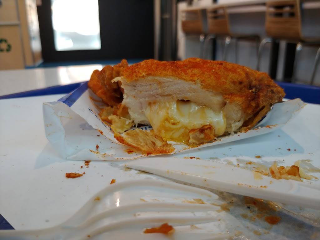 HOT STAR LARGE FRIED CHICKEN | restaurant | 1794 University Ave W, Windsor, ON N9B 1C4, Canada | 5199159091 OR +1 519-915-9091