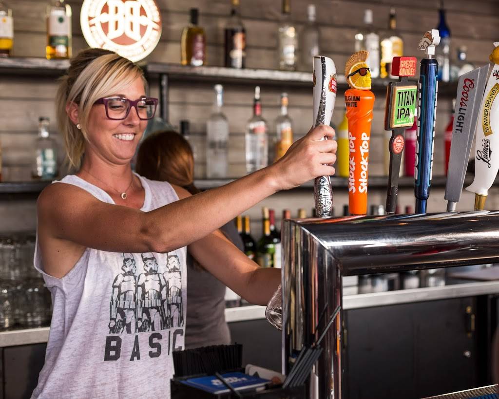 Lansdowne Arms | restaurant | 9352 Dorchester St, Highlands Ranch, CO 80129, USA | 3033469136 OR +1 303-346-9136