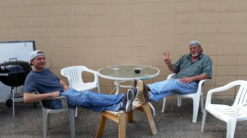 J Rs Family Reunion Bar | restaurant | 3401 State Hwy 13, Burnsville, MN 55337, USA | 9528944840 OR +1 952-894-4840