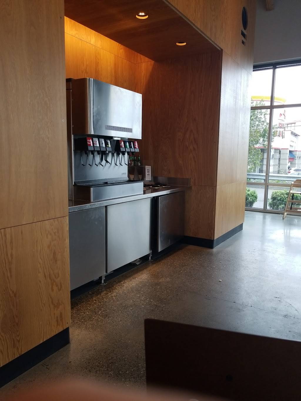 Chipotle Mexican Grill | restaurant | 515 SE Everett Mall Way, Everett, WA 98208, USA | 4252657915 OR +1 425-265-7915