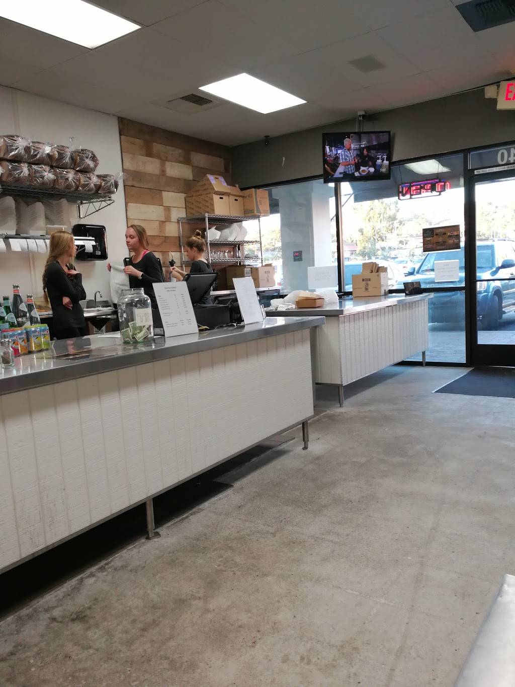 Guichos Eatery | restaurant | 440 Camino De Estrella, San Clemente, CA 92672, USA | 9492481910 OR +1 949-248-1910