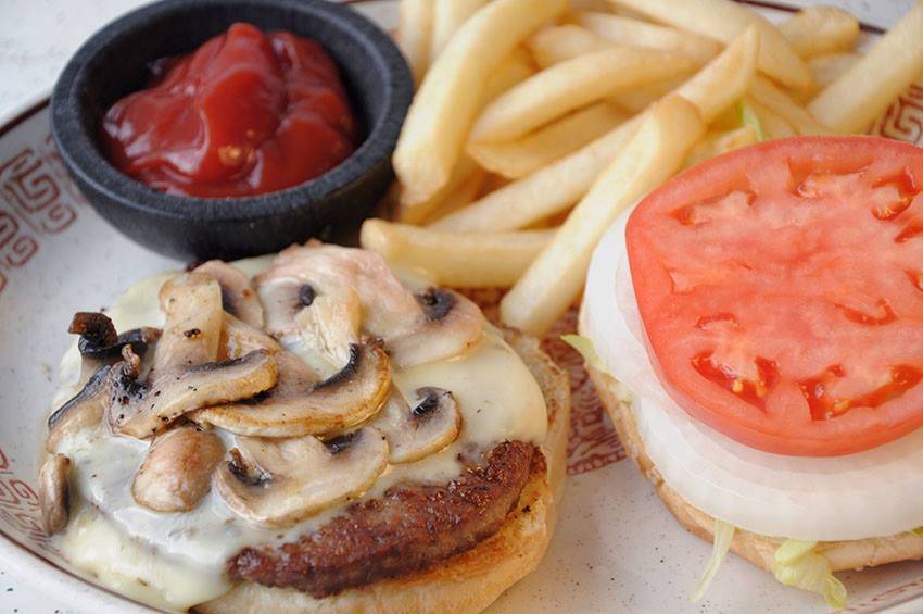 Buffalo Ranch Wings & Things | restaurant | 4315 E Shields Ave, Fresno, CA 93726, USA | 5593696495 OR +1 559-369-6495