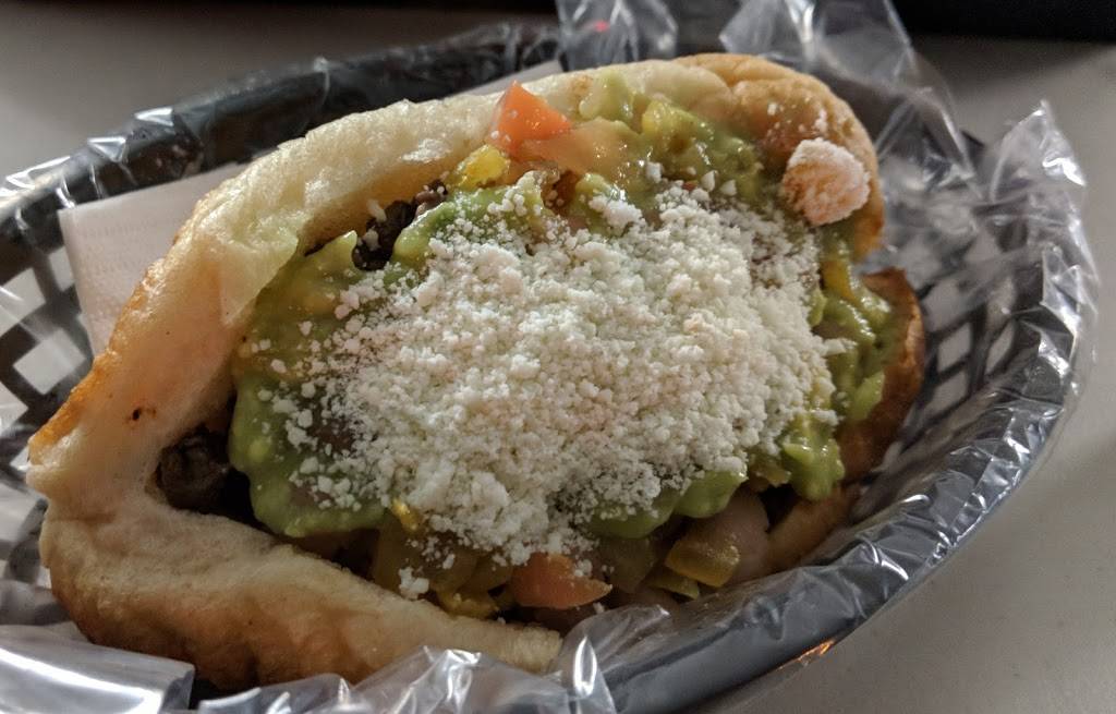 Dogos Don Nico | restaurant | 2333 W Broadway Rd, Mesa, AZ 85202, USA | 6028495221 OR +1 602-849-5221