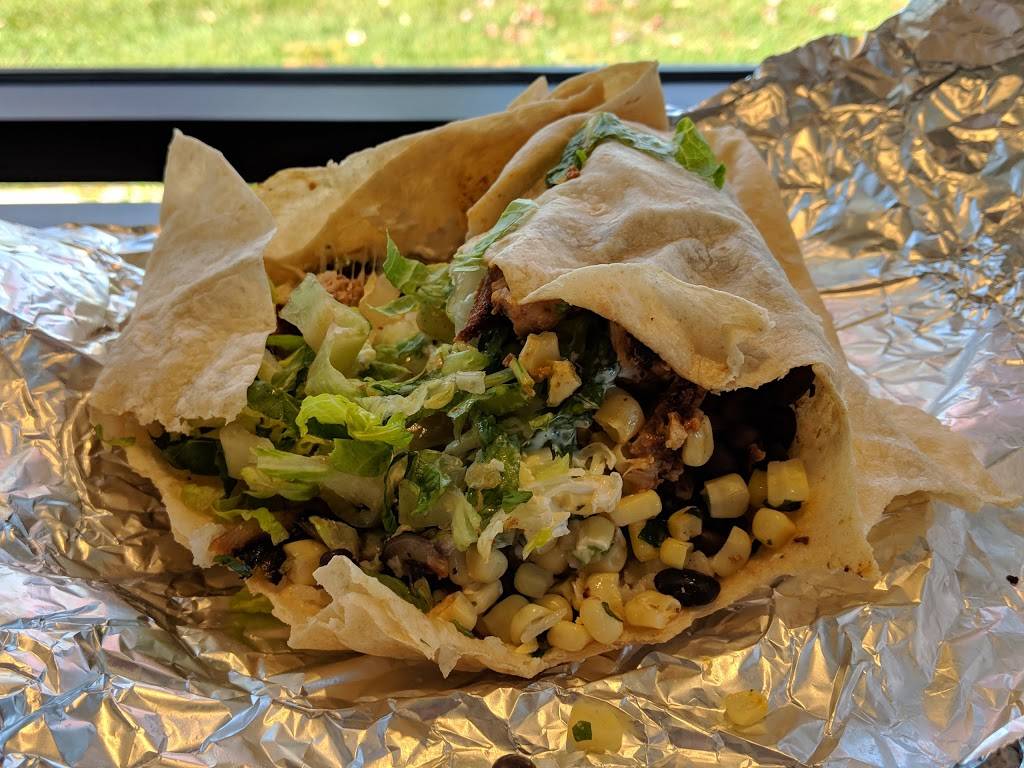 Chipotle Mexican Grill | restaurant | 10450 Baltimore St NE Ste 100, Blaine, MN 55449, USA | 7637803138 OR +1 763-780-3138