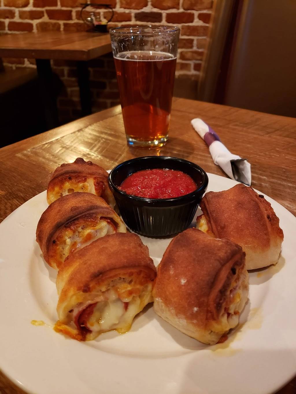 Brooklyn Brothers Pizza | restaurant | 8010 Crescent Park Dr, Gainesville, VA 20155, USA | 7037536663 OR +1 703-753-6663