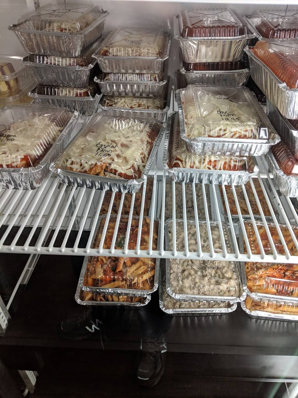 Maiones | restaurant | 1244 Stratfield Rd, Fairfield, CT 06825, USA | 2033723679 OR +1 203-372-3679