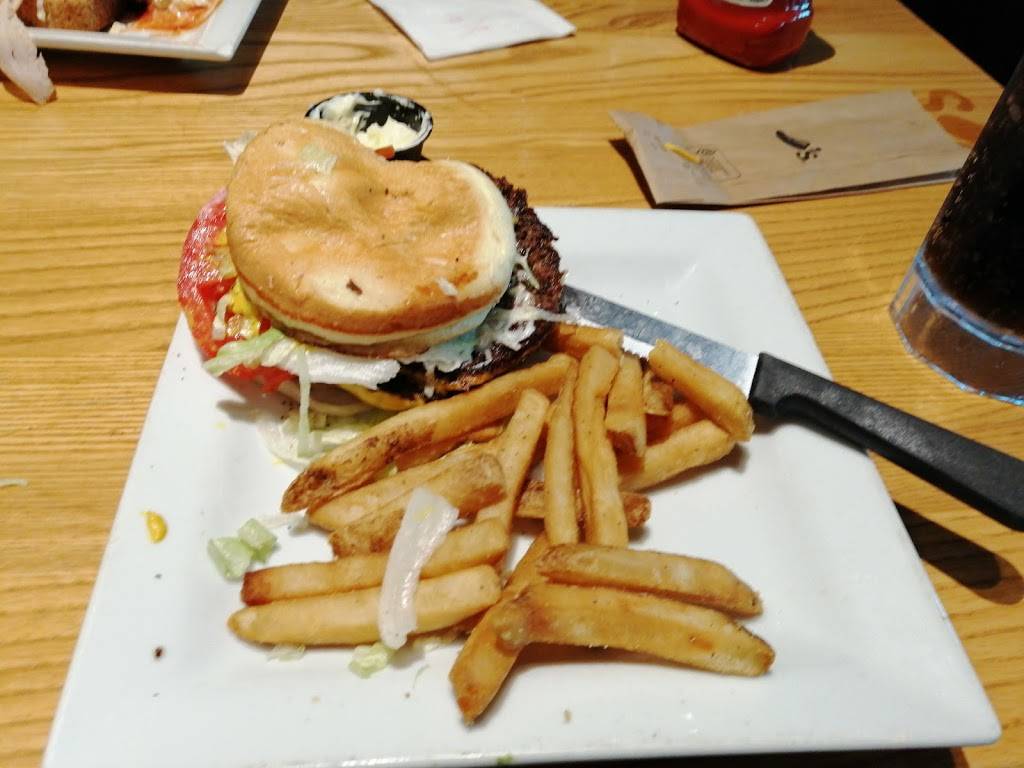 Chilis Grill & Bar | restaurant | 9959 Collier Blvd, Naples, FL 34114, USA | 2393040564 OR +1 239-304-0564