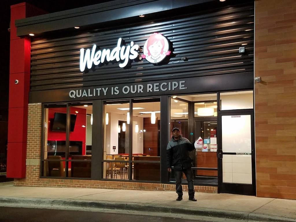Wendys | restaurant | 4901 W North Ave, Chicago, IL 60639, USA | 7734897270 OR +1 773-489-7270