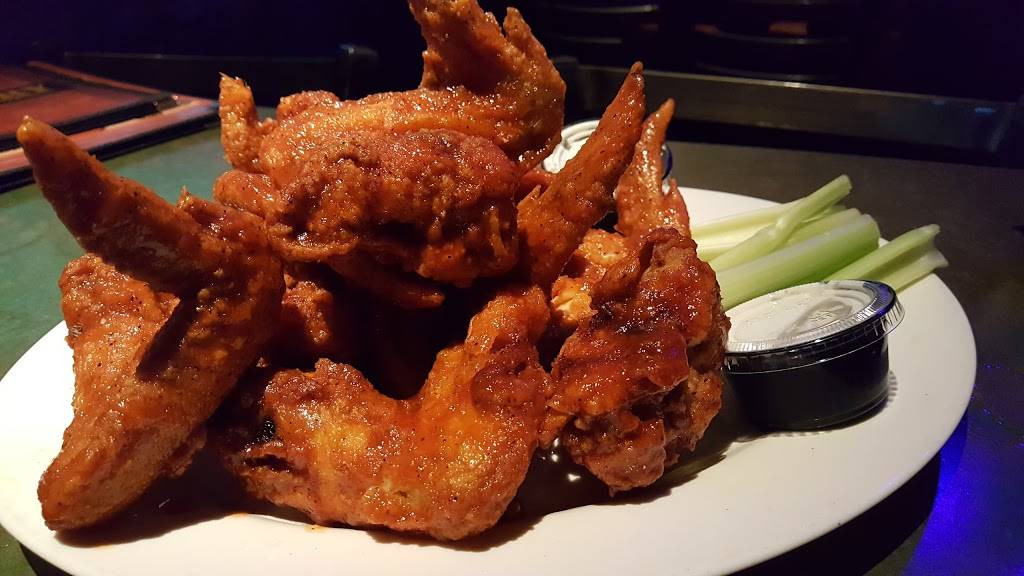 The Piazza | restaurant | 85 Executive Dr, Aurora, IL 60504, USA | 6309782088 OR +1 630-978-2088