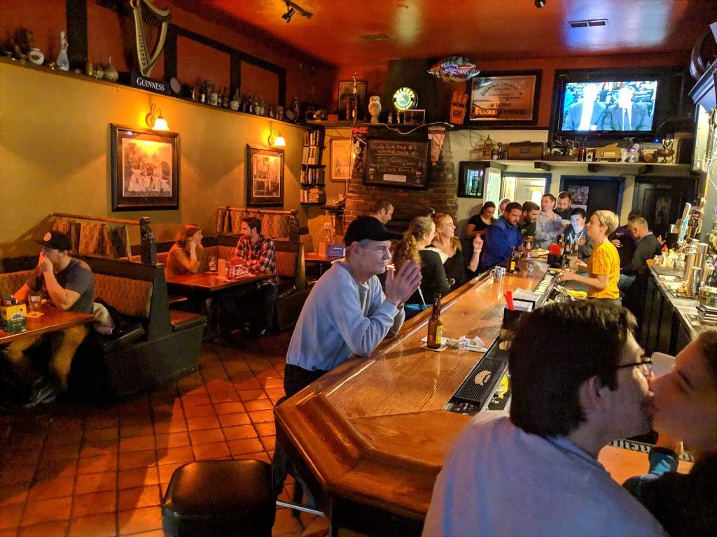 Durty Nellys | restaurant | 2328 Irving St, San Francisco, CA 94122, USA | 4156642555 OR +1 415-664-2555