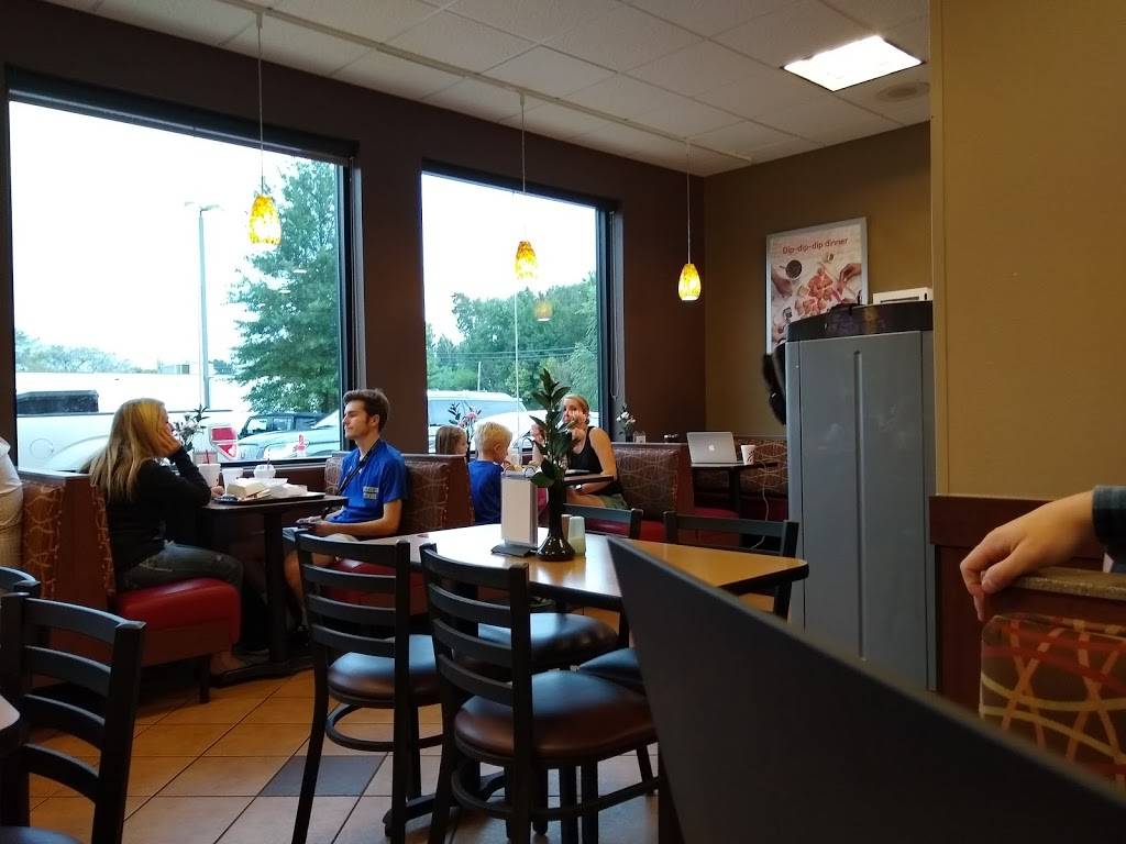 Chick-fil-A Edgewater | restaurant | 3220 Solomons Island Rd, Edgewater, MD 21037, USA | 4109560402 OR +1 410-956-0402