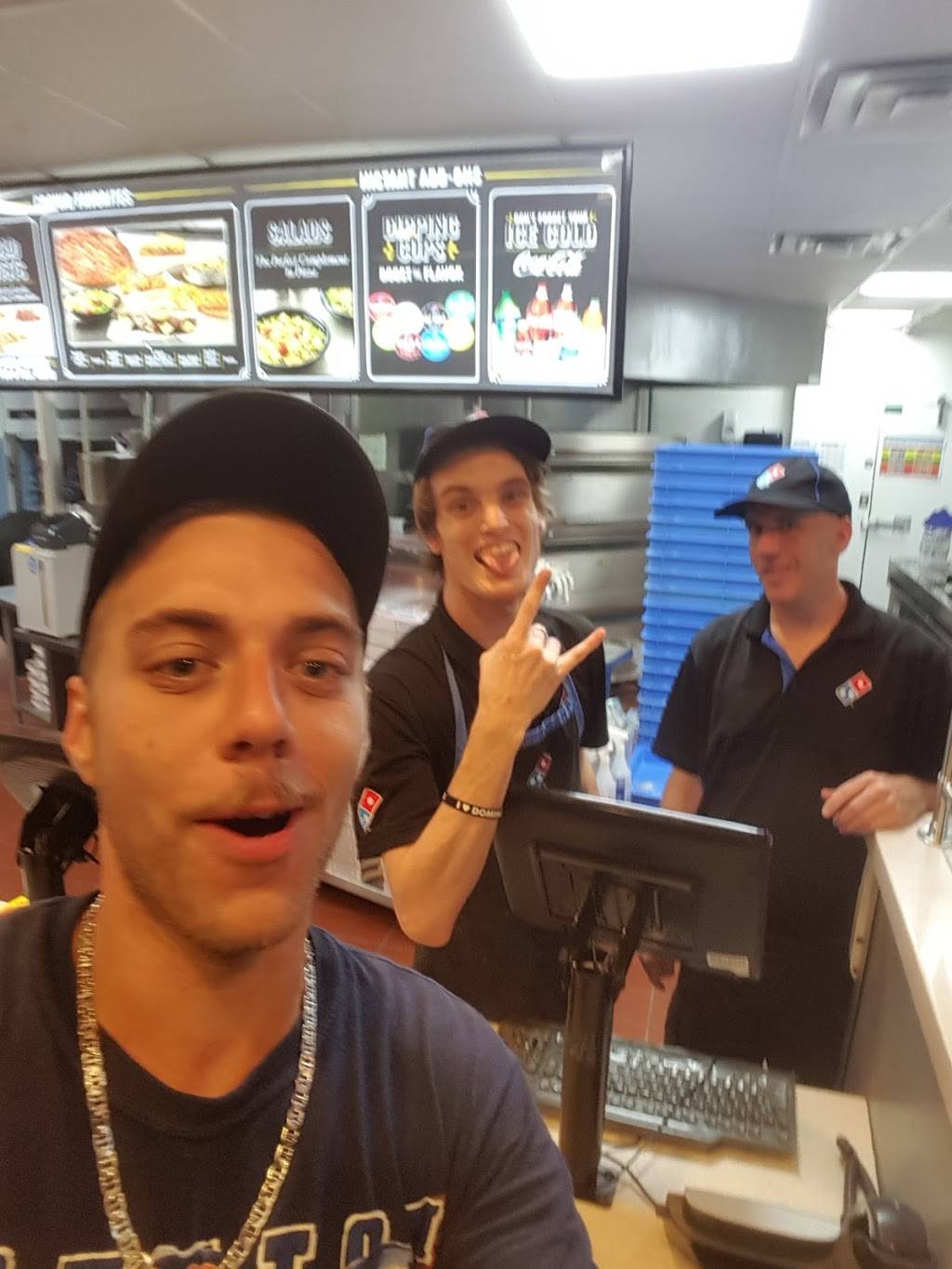 Dominos Pizza | meal delivery | 9702 Spencer Hwy, La Porte, TX 77571, USA | 2814700990 OR +1 281-470-0990