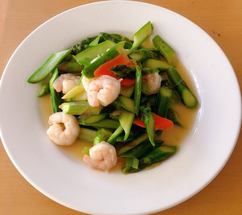 Chopsticks kitchen | restaurant | 39 Elm St, New Haven, CT 06510, USA | 2035534600 OR +1 203-553-4600