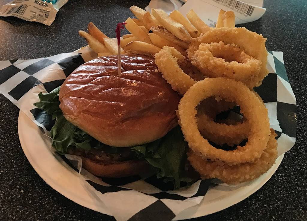 Johnny Rockets | restaurant | 1 Great America Parkway, Gurnee, IL 60031, USA | 8472492133 OR +1 847-249-2133