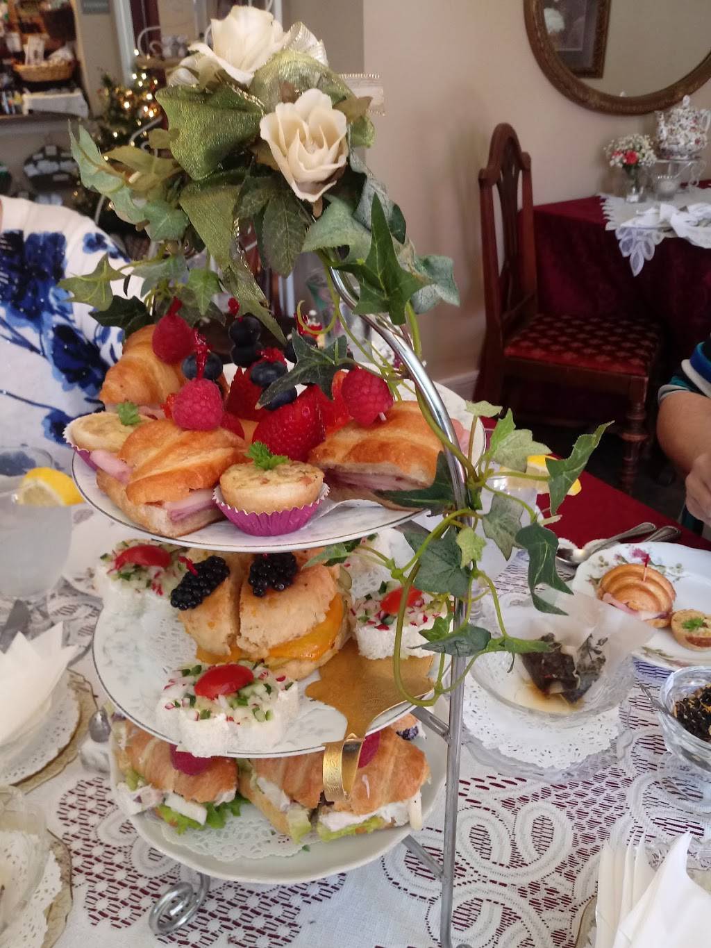 Johanna Mays Fine Teas | restaurant | 9104 Callon Ave, Schofield, WI 54476, USA | 7153556816 OR +1 715-355-6816