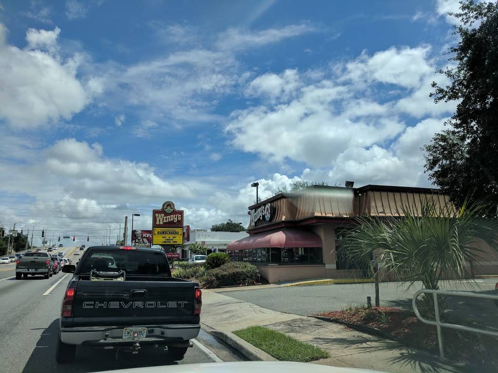 Wendys | restaurant | 3910 University Blvd W, Jacksonville, FL 32217, USA | 9042650890 OR +1 904-265-0890