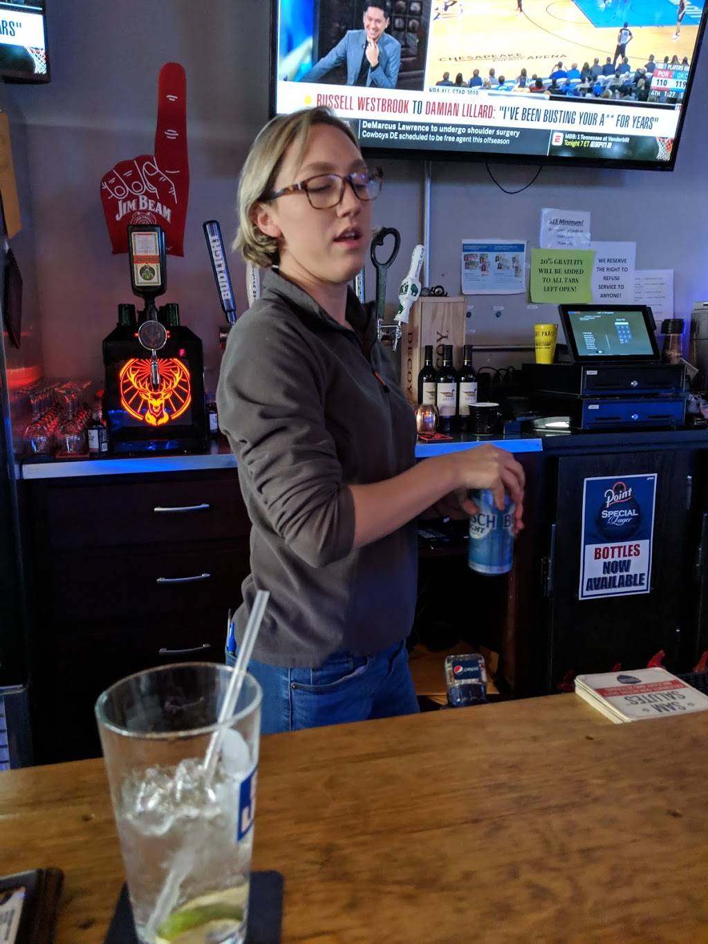 Lons Tailgaters | restaurant | 151 E Main St, Stoughton, WI 53589, USA | 6082056531 OR +1 608-205-6531