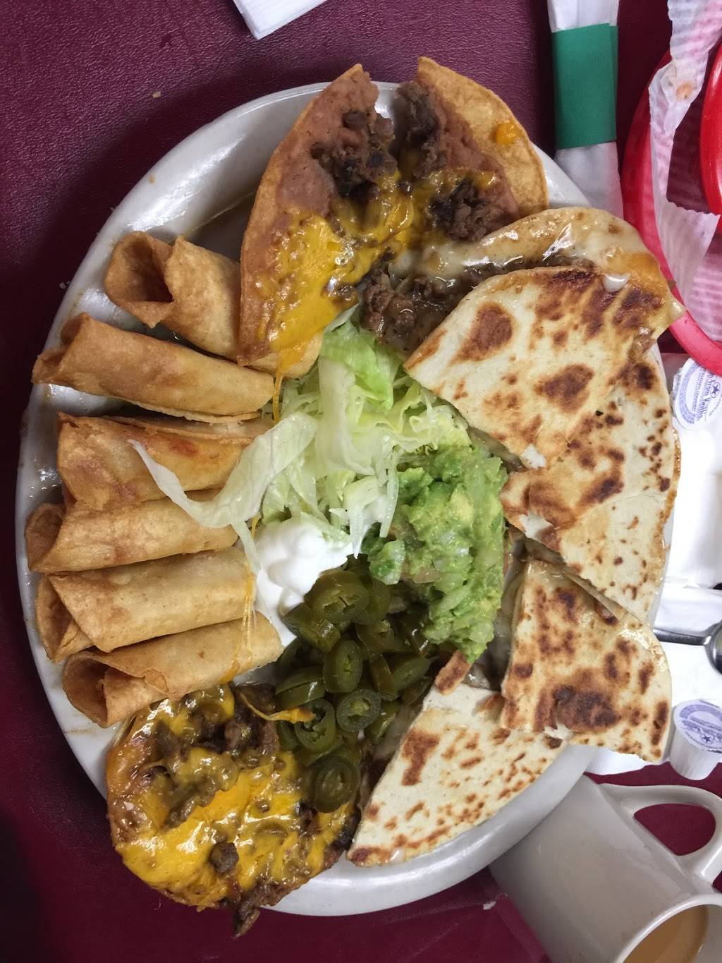 Juanitos | restaurant | 2502 Culebra Rd, San Antonio, TX 78228, USA | 2104343195 OR +1 210-434-3195