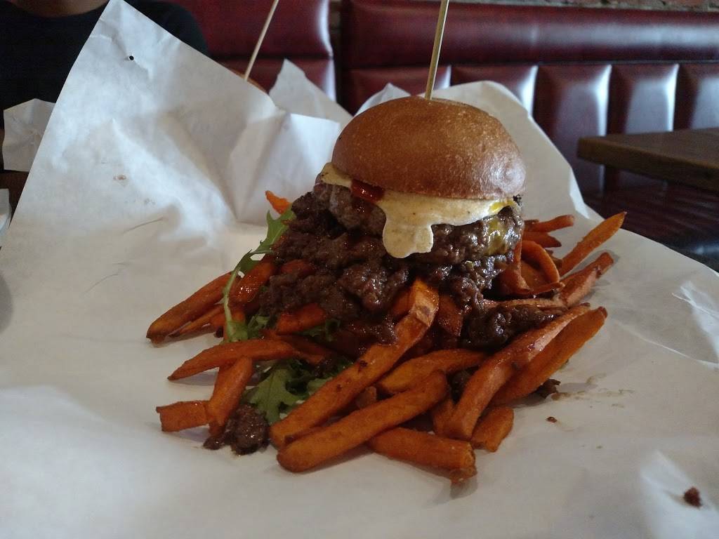 The Standing Room Restaurant | restaurant | 1320 Hermosa Ave, Hermosa Beach, CA 90254, USA | 3103181272 OR +1 310-318-1272