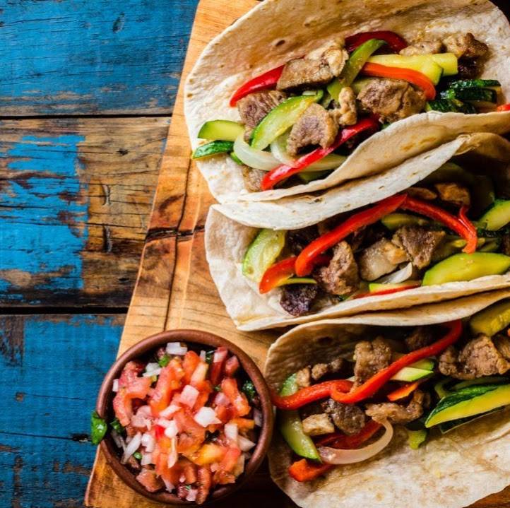 Casa Flores Restaurant Authentic Mexican | restaurant | 1032 E Hammer Ln B, Stockton, CA 95210, USA | 2099575960 OR +1 209-957-5960