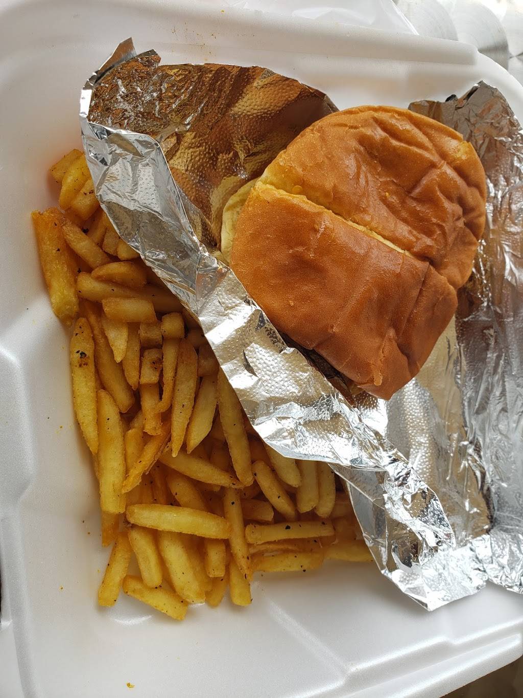 Tastys Chicken Plano | restaurant | 705 W Park Blvd, Plano, TX 75075, USA | 4692099842 OR +1 469-209-9842