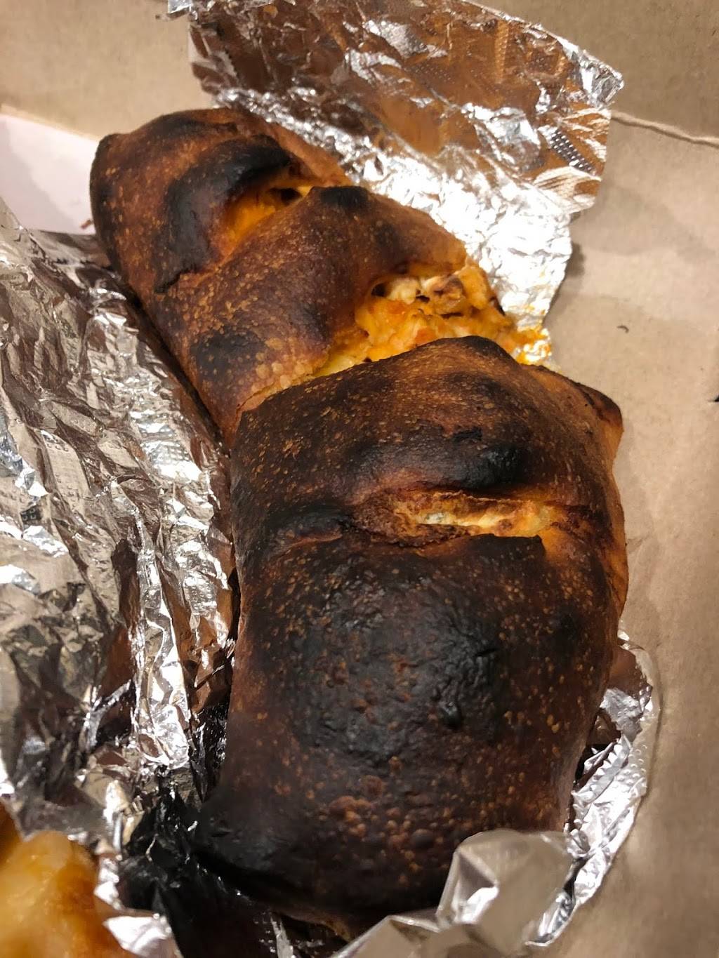 Ginos Trattoria & Pizzeria of New Hyde Park | restaurant | 1113 Jericho Turnpike, New Hyde Park, NY 11040, USA | 5164881366 OR +1 516-488-1366