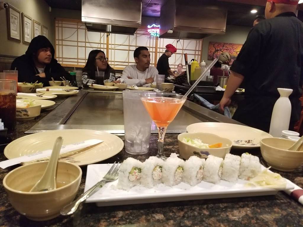 Shirasoni Japanese Restaurant | restaurant | 3249 W Hammer Ln, Stockton, CA 95209, USA | 2094732525 OR +1 209-473-2525
