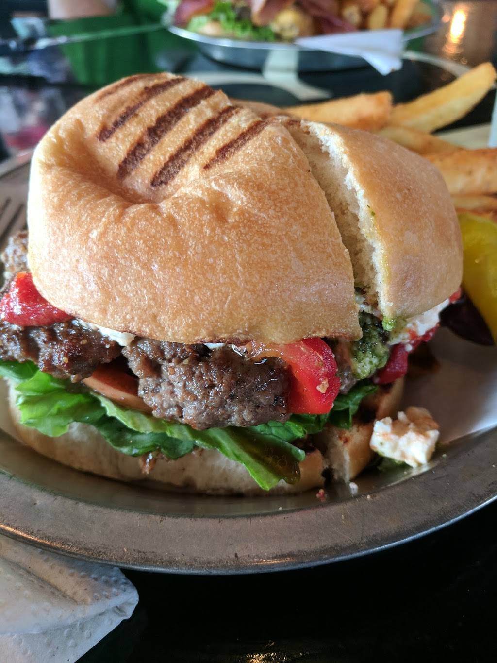 Sheps Place | restaurant | 816 S Main St, Weatherford, TX 76086, USA | 6828045002 OR +1 682-804-5002