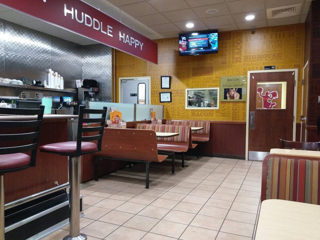Huddle House | meal takeaway | 1128 E Lynchburg Salem Turnpike, Bedford, VA 24523, USA | 5405835039 OR +1 540-583-5039